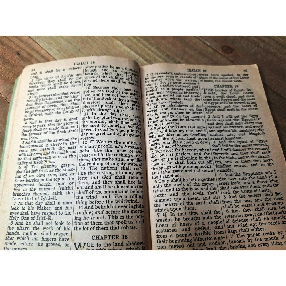 AntiqueAmerican Bible Society The Book of the Prophet Isaiah KJV Pocket Bible